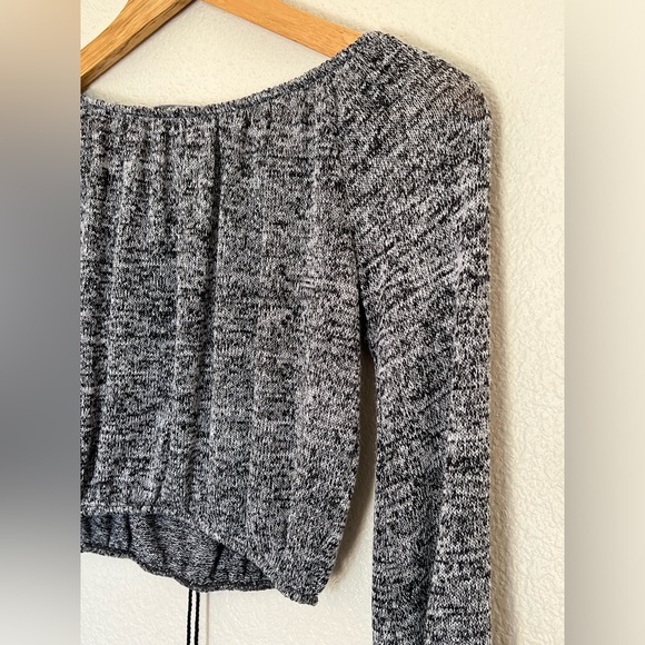 Charlotte Russe | Tassle Long-Sleeve Crop Top - Picture 6 of 6